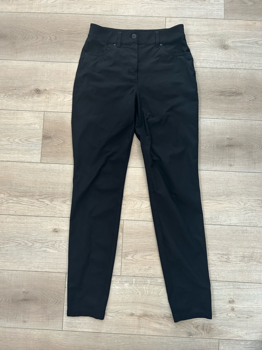 lululemon athletica sleek city Black pants size 4